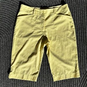 Nike Butter Yellow Women's Dri-Fit Golf Shorts Sz 10 M Bermuda Length